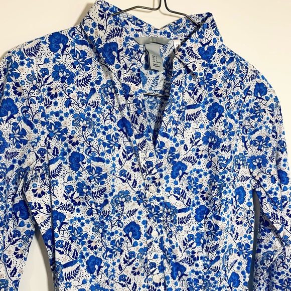 🍒5/$20🍒 H&M LongSleeved Button-Down Shirt - Picture 2 of 7